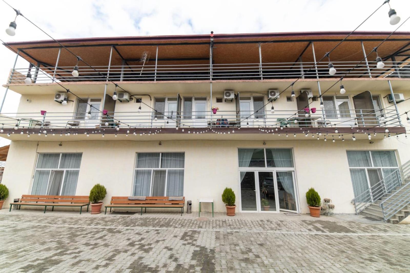 Guest House Kavkasioni 33 Telawi Zewnętrze zdjęcie